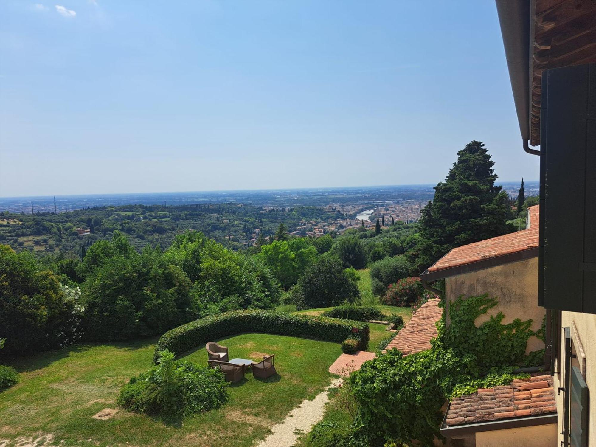 Collina Di Verona Borgo San Mattia Villa Exterior photo